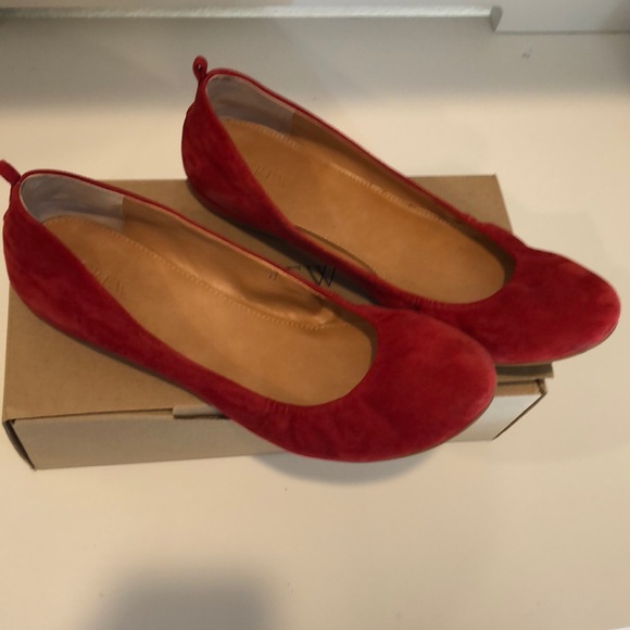 womens red flats size 10